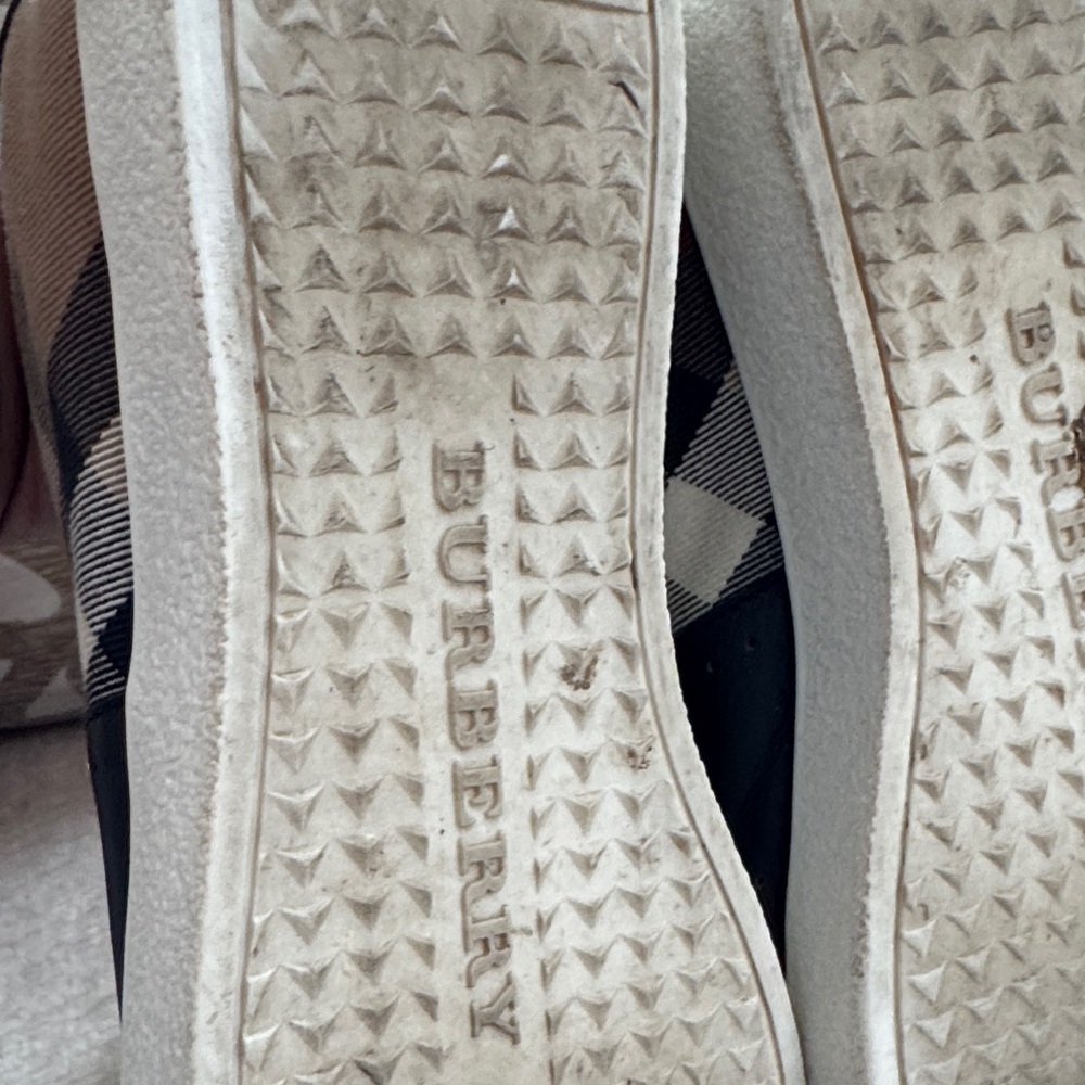 Burberry Black and Cream Men's Sneakers - Picture 3 of 7